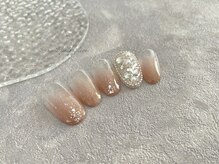 リアン(Lien)の雰囲気(春/ラメ/グラデーション/敷き詰め/キラキラ)