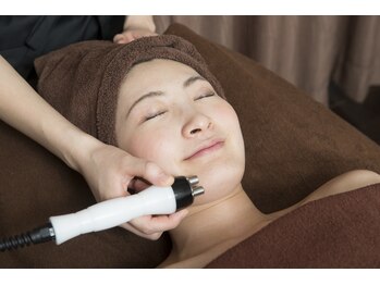 エステルーム コンフォート/ハイパーナイフフェイシャル