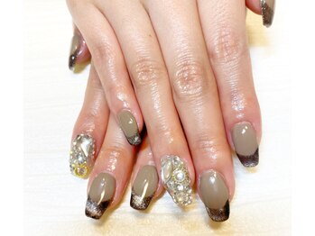 レアネイル(Re'a nail)/マグネットフレンチ&うめつくし