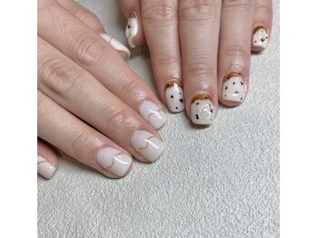 ミュウミュウ(MYUMYU)/アシメ×ニュアンスネイル