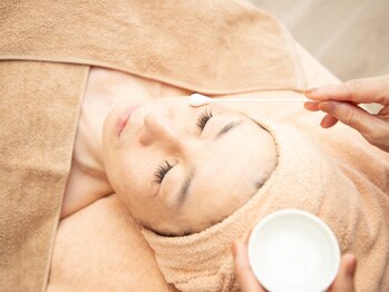 百変化 山王店の写真/【韓国で話題◎水光ピール】ハリ、ツヤup！小じわをケアしフラットに鏡面仕上げ！