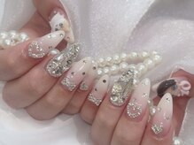 ラビィ(Raviy)/キラキラストーンネイル