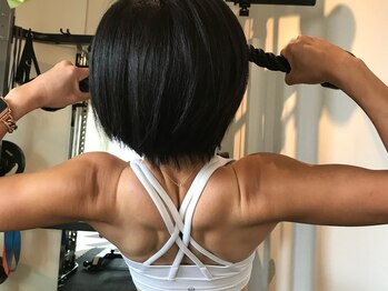 ショウナン ティーズ フィット 藤沢本町(Shonan T's Fit)/自信をもって見せるキレイな肩