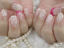 ハニービービー(Honey Bee Bee)/ワンポイントフレンチネイル