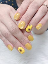 大槻担当★ヒマワリネイル