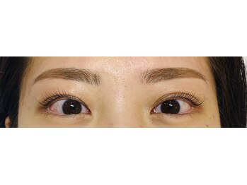 セレニティ(Serenity)/アイブロウ×パリジェンヌ