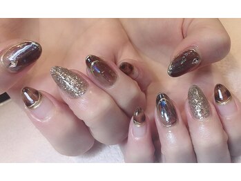 ジェイノヴァール(Jnovart)/