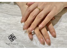 ネイル エミュスト(Nail Emuest)/上品ラメグラデーション