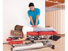 骨盤矯正×EMS深層筋トレーニング×整体の施術を行います【施術】