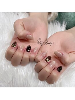 ロージー 赤羽(Rosy)/