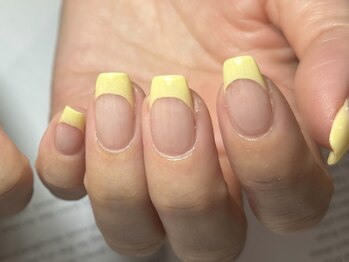 サロンドファン(salon de Fan)/イエローフレンチ