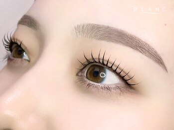 アイラッシュサロン ブラン イオンモール四條畷店(Eyelash Salon Blanc)の写真/【上下まつ毛パーマが大好評♪】パリジェンヌで根元から立ち上げor毛先までカール,お好みで選択可能◎