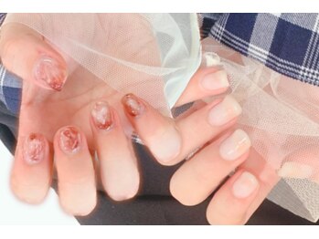 アトリエ ペーニクルス(Atelier Peniculus.)/秋 ニュアンスネイル