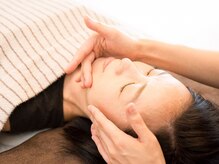 優しいタッチの小顔矯正リンパケア☆