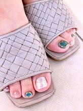 メグ(meg)/ミラーネイル