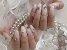 ラビィ(Raviy)/Vカットネイル