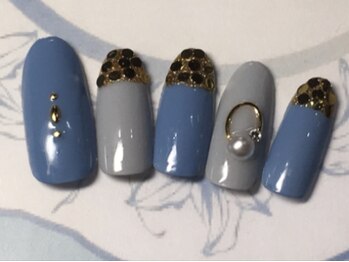 ネイルサロン リリオ(Nail Salon Ririo)/バイカラーキラキラネイル