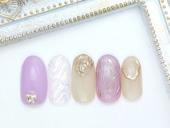 ネイル アンド アイラッシュ虹/