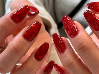 リッシュ(RICHE)/ハート埋め尽くしネイル