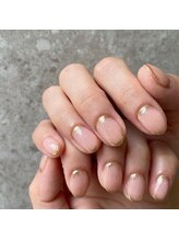 ビュウ(Viu)/ミラーネイル囲み