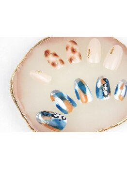 手描きアートが得意なサロン