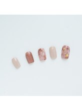 リンダ(Linda)/ニュアンスネイル