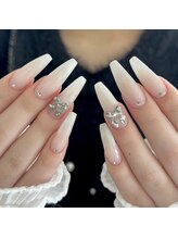 ヘブン ネイル 鶯谷(HEAVEN Nail)/Long Nails with Bow Charms