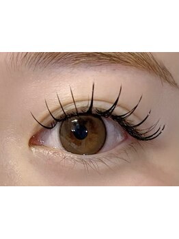 ナチュラル上品な目元にしたい