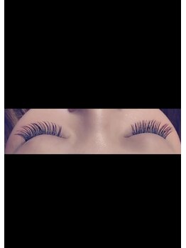 フリルアイビューティ 豊中店(Frill Eye Beauty)/
