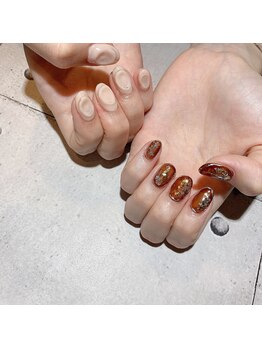 アティックネイルアトリエ(attic nail atelier)/アシメネイル★