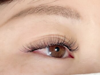 ミリミリ(mili mili)の写真/【話題のLEDマツエク！】モチの良さ◎お客様に合わせたオーダーメイドの施術で理想の瞳へ♪