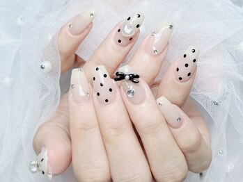 ナオミ 新宿店(Naomi)/オフィスシンプルデザイン