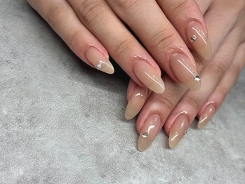 ソアリ(SOARLI)の写真/大人女性にぴったりなナチュラル×かわいい定額デザインが豊富！お客様に合わせたジェルを使用します♪