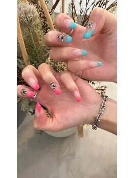 プルメリアドット(Plumeria.)/フレンチクロムネイル