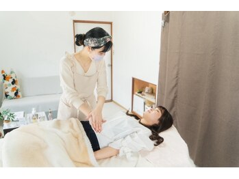 腸もみと金脈よもぎ蒸しのお店　Nao137 佐伯店の写真/熟練の【腸もみ】で溜まった疲れや不調をリセット！自律神経をケアして、毎日に彩りと極上の癒やしを♪