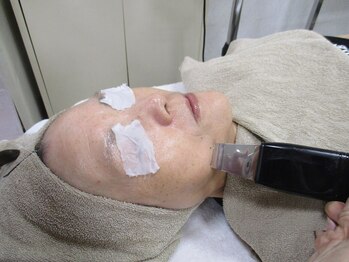 ローズ(ROSE)の写真/《初回限定1100円の大特価♪》気になるお肌のお悩みにアプローチ◎超音波エステで様々な肌悩みを改善！