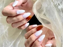 ヒラソルネイル(Girasol nail)/ワンカラーでもかわいい！