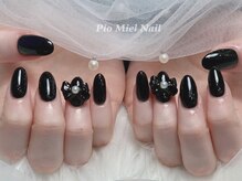 ピオミエルネイル 新宿(pio miel nail)/艶黒リボンの上品ネイル