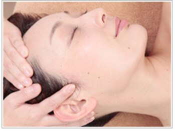 サレーヌ フェイシャルサロン 自由が丘店/ヘッド×アロマフェイシャル紹介