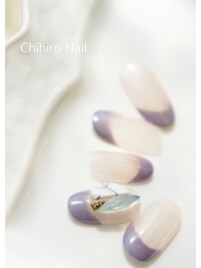 カラーフレンチのシンプル美