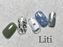 No.133 シンプル　個性派ネイル