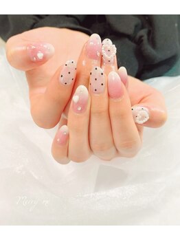 ピンクベースの白グラデーション