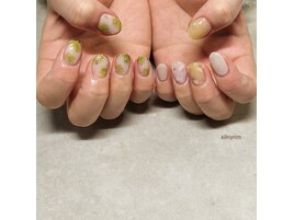 アシンメトリーニュアンスネイル