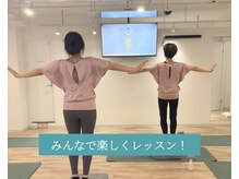 ソエルスタジオ 東武練馬店/マットレッスンではトランポリン