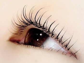 パラン(Palang)の写真/話題の《次世代まつげパーマ》で美しい目元に♪忙しい朝のメイク時間短縮◎自然なカールでパッチリｅｙｅ☆