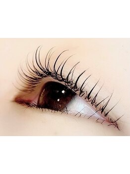 ナチュラル上品な目元にしたい