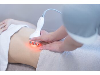 ルクサージュ(LUXAGE)/スリムショックの鬼痩せお腹体験