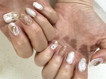 イビズ 新宿店(eviz)/ホワイトニュアンスネイル