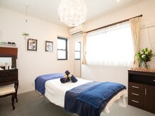 アンジェラス(Angelus)の雰囲気（Angelusへようこそ♪白を基調とした店内★インディバ　日野 立川）