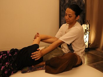 ロークマイ(LokMai)/首方周りを同時に施術